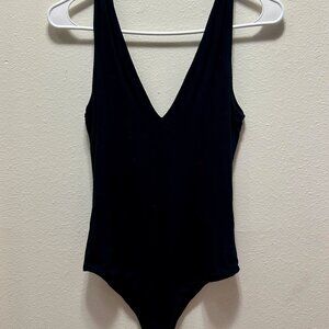 Medium Lulu's Backless Plunging V Neck Bodysuit